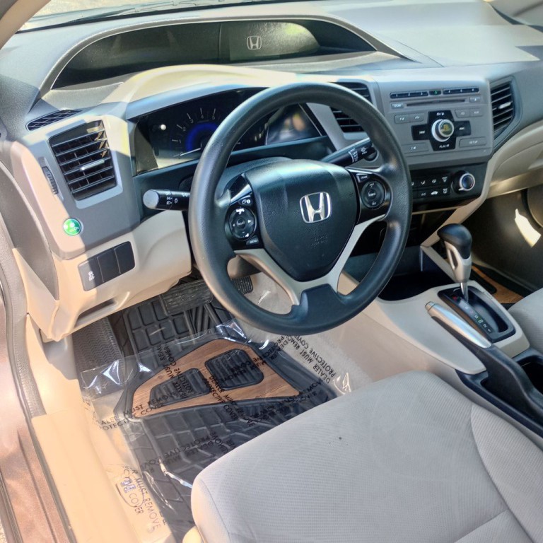 2012 Honda Civic Image 9