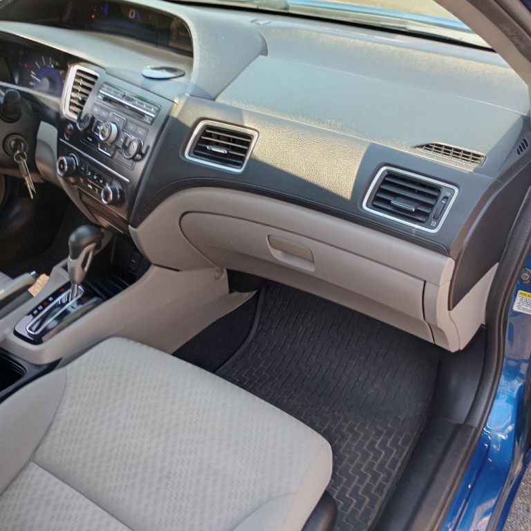 2015 Honda Civic Image 21