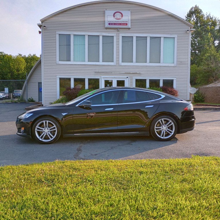 2013 Tesla Model S Image 2