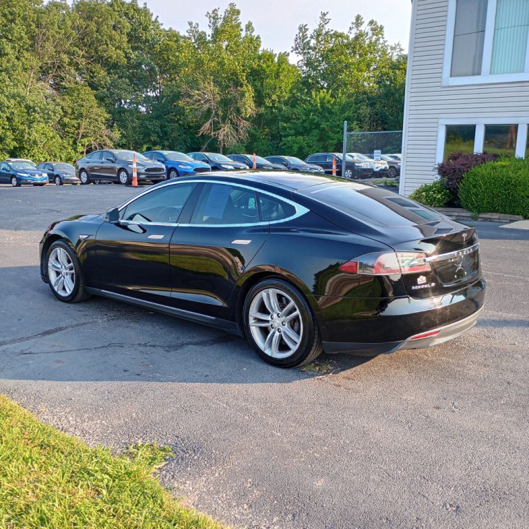 2013 Tesla Model S Image 3