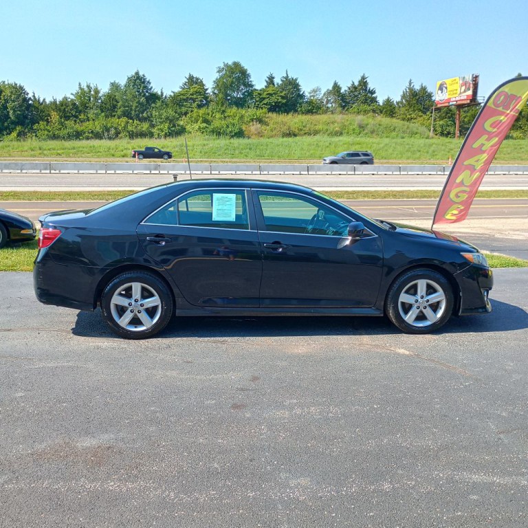 2012 Toyota Camry Image 6
