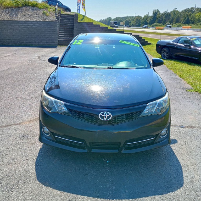 2012 Toyota Camry Image 8