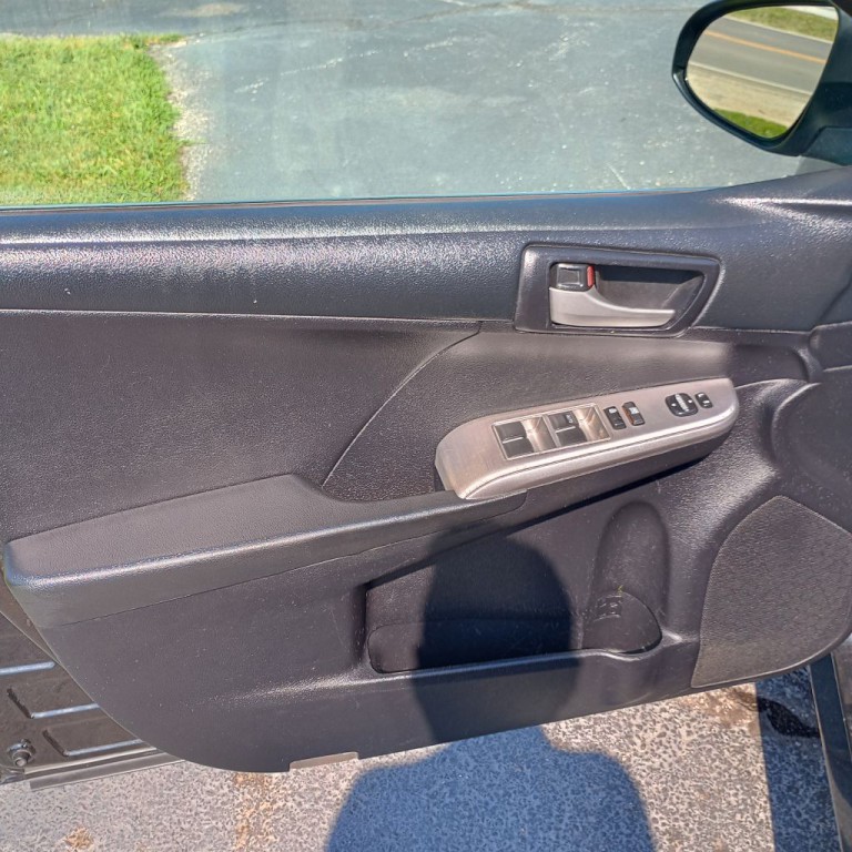 2012 Toyota Camry Image 11