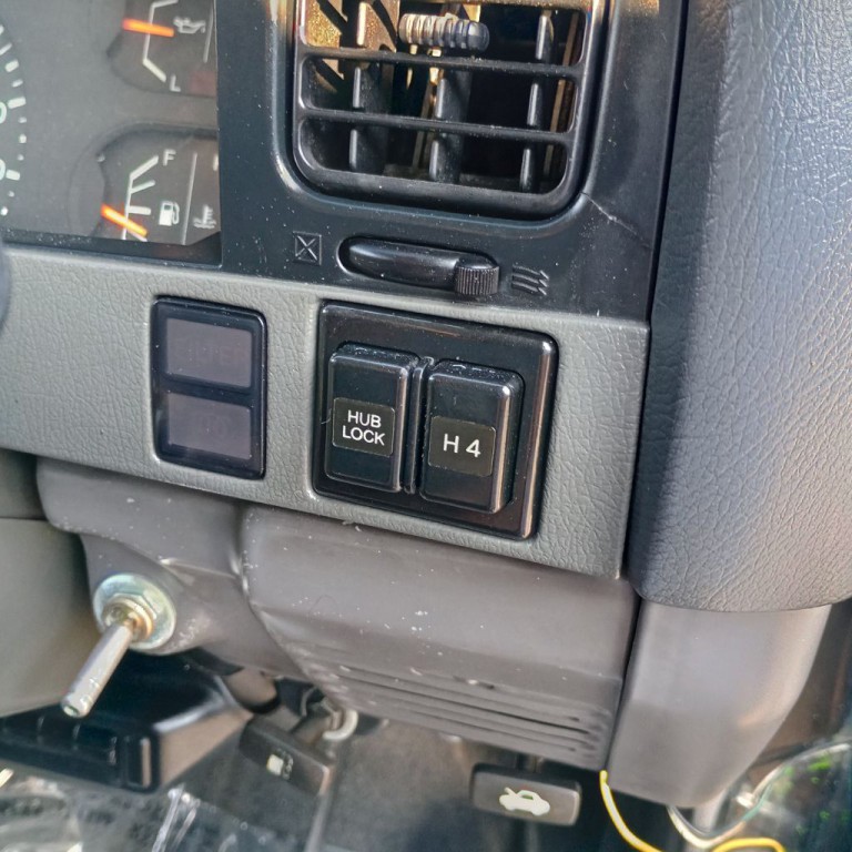 1993 Toyota Land Cruiser Image 13