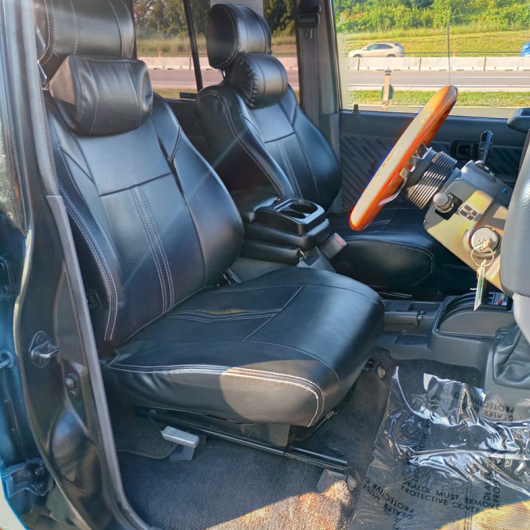 1993 Toyota Land Cruiser Image 14