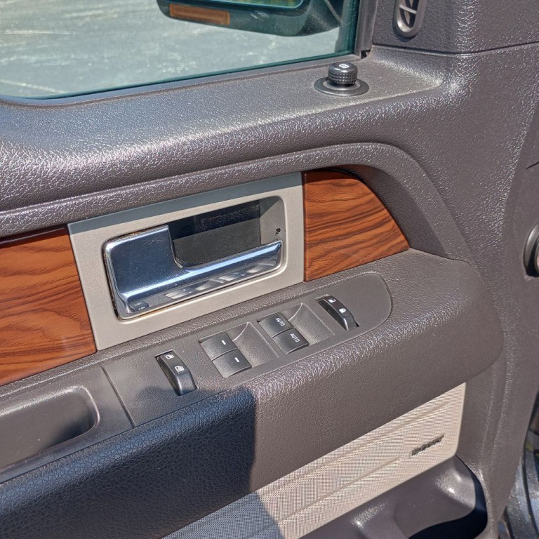 2012 Ford F-150 Image 12