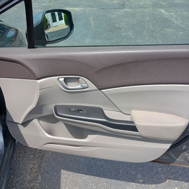 2012 Honda Civic Image 21
