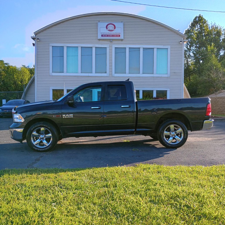 2015 RAM 1500 Image 2
