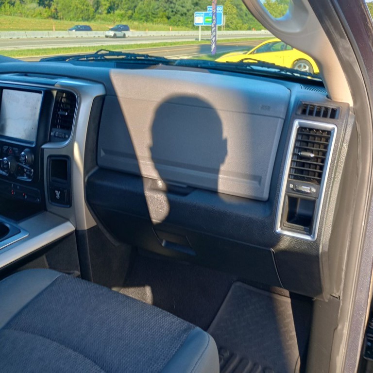 2015 RAM 1500 Image 19