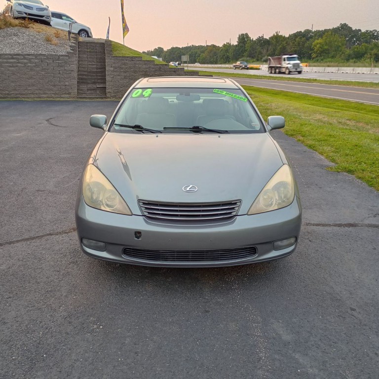 2004 Lexus ES Image 8