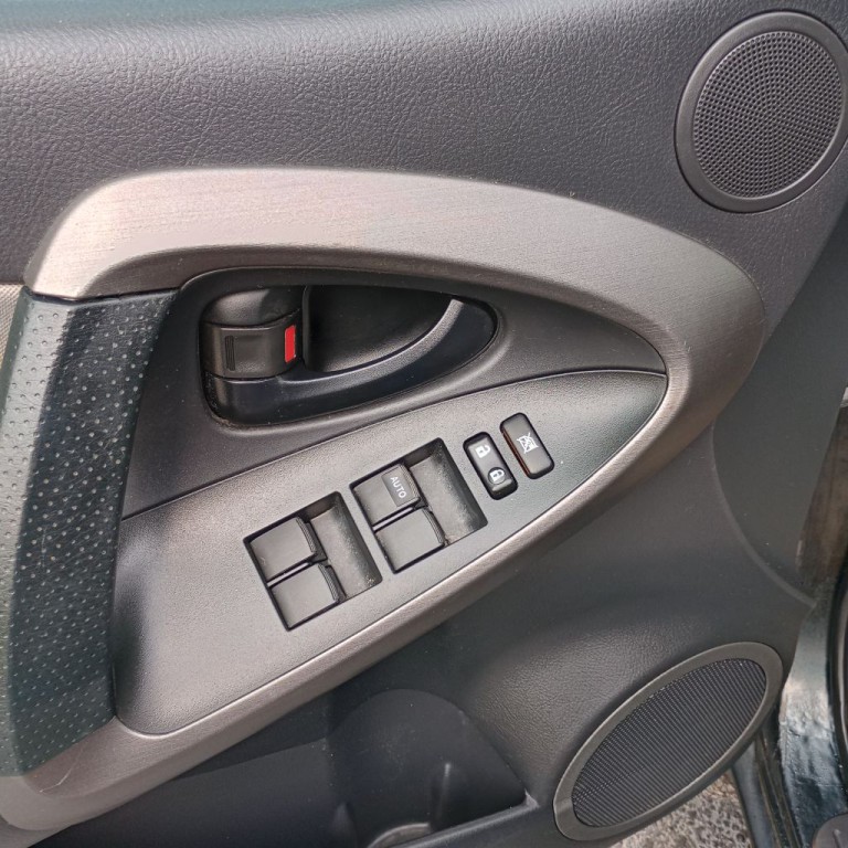 2012 Toyota Rav4 Image 12