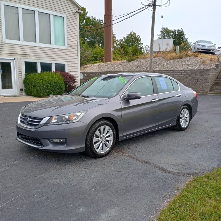 2013 Honda Accord Image 1