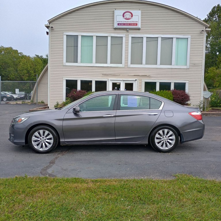 2013 Honda Accord Image 2