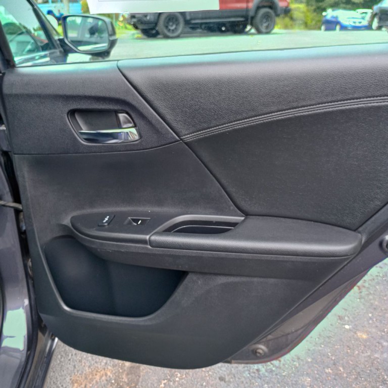 2013 Honda Accord Image 20