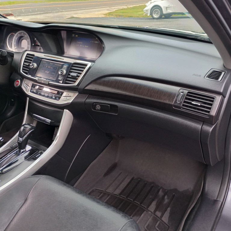 2013 Honda Accord Image 23