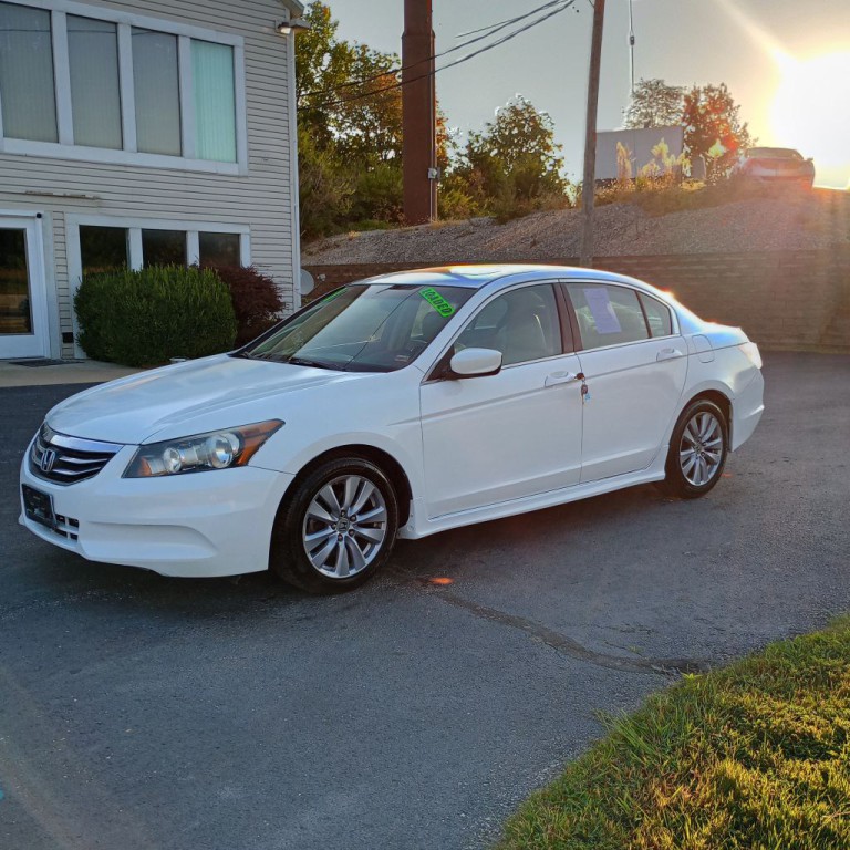 2011 Honda Accord Image 1