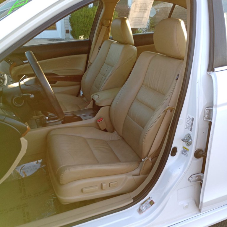 2011 Honda Accord Image 15