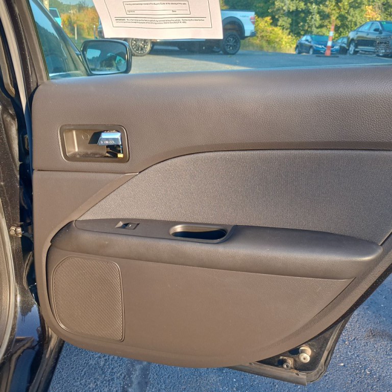 2010 Ford Fusion Image 16
