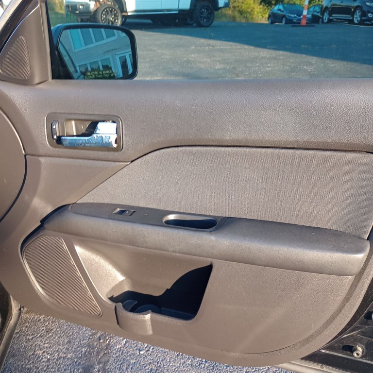 2010 Ford Fusion Image 19