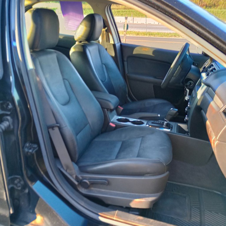 2010 Ford Fusion Image 20