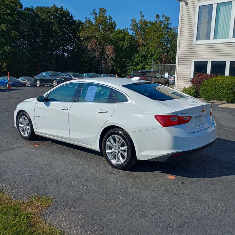 2024 Chevrolet Malibu Image 3