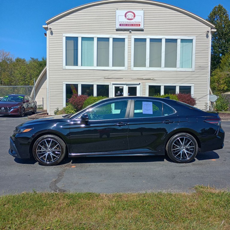 2024 Toyota Camry Image 2
