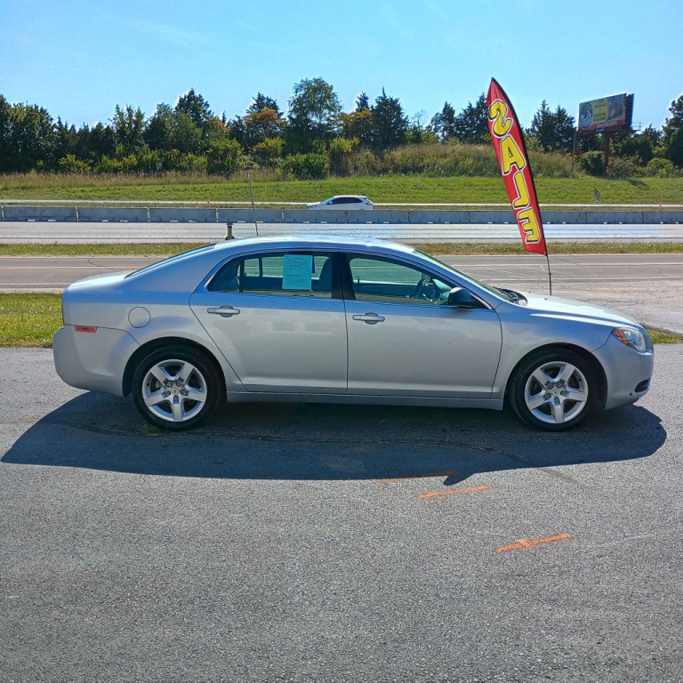 2011 Chevrolet Malibu Image 6