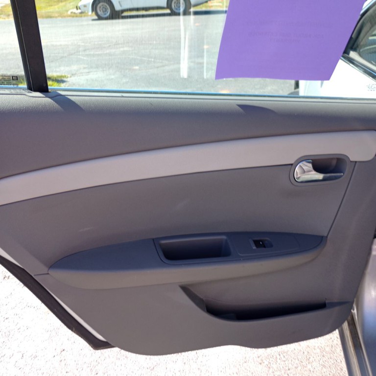 2011 Chevrolet Malibu Image 15