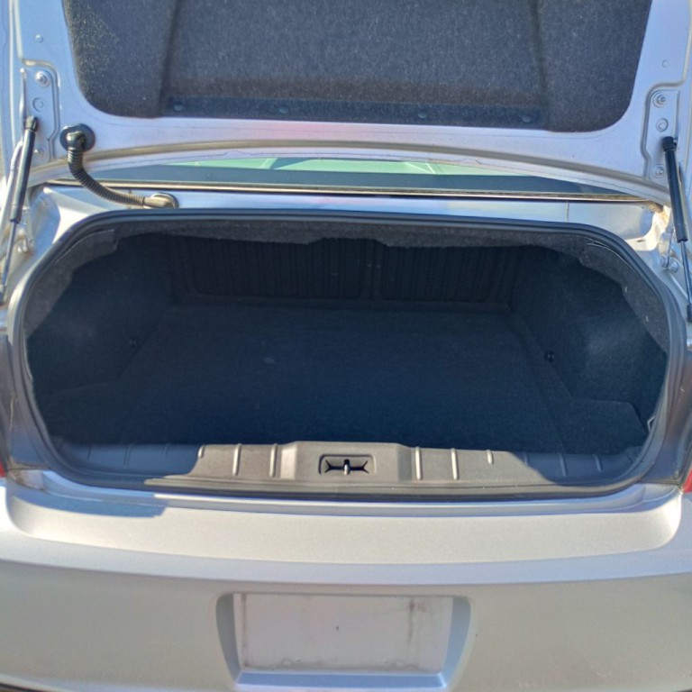 2011 Chevrolet Malibu Image 17