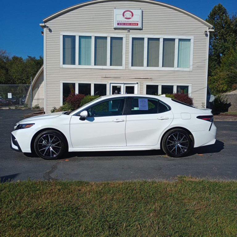 2024 Toyota Camry Image 2