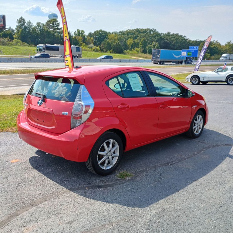 2013 Toyota Prius Image 5