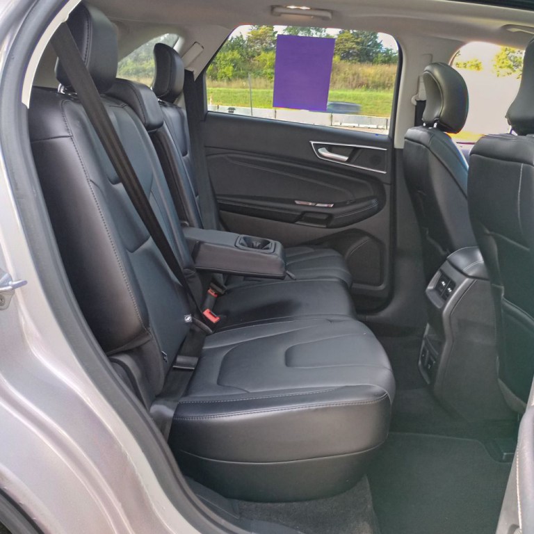 2018 Ford Edge Image 20