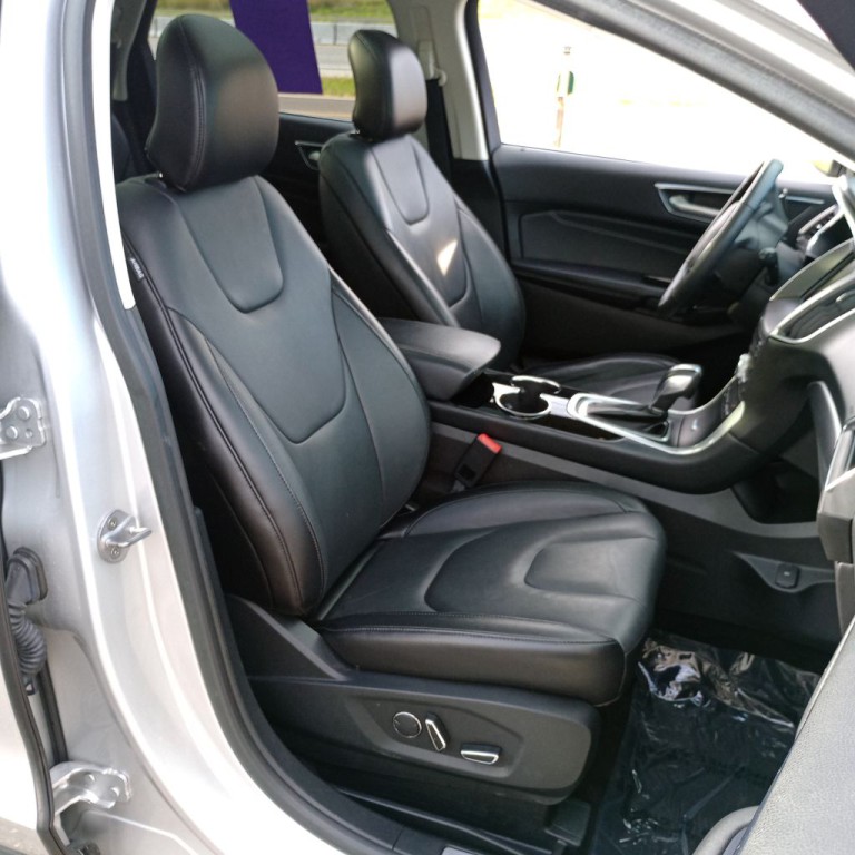 2018 Ford Edge Image 23