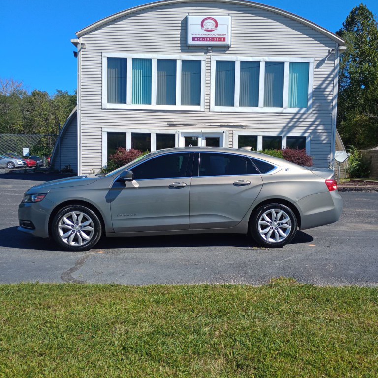 2019 Chevrolet Impala Image 2