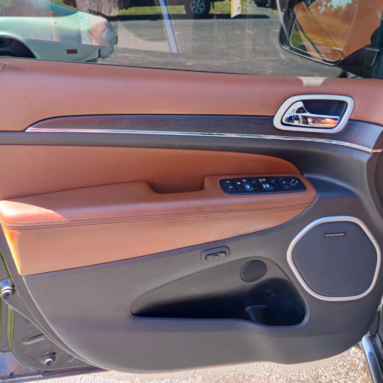 2018 Jeep Grand Cherokee Image 11
