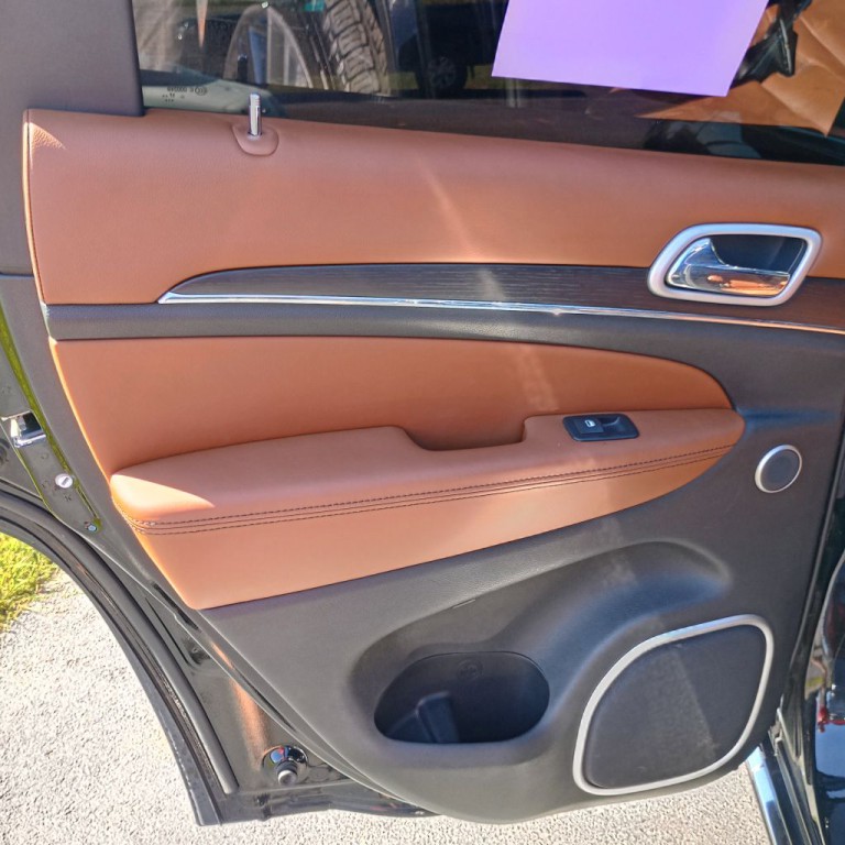 2018 Jeep Grand Cherokee Image 17