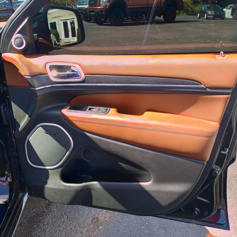 2018 Jeep Grand Cherokee Image 23