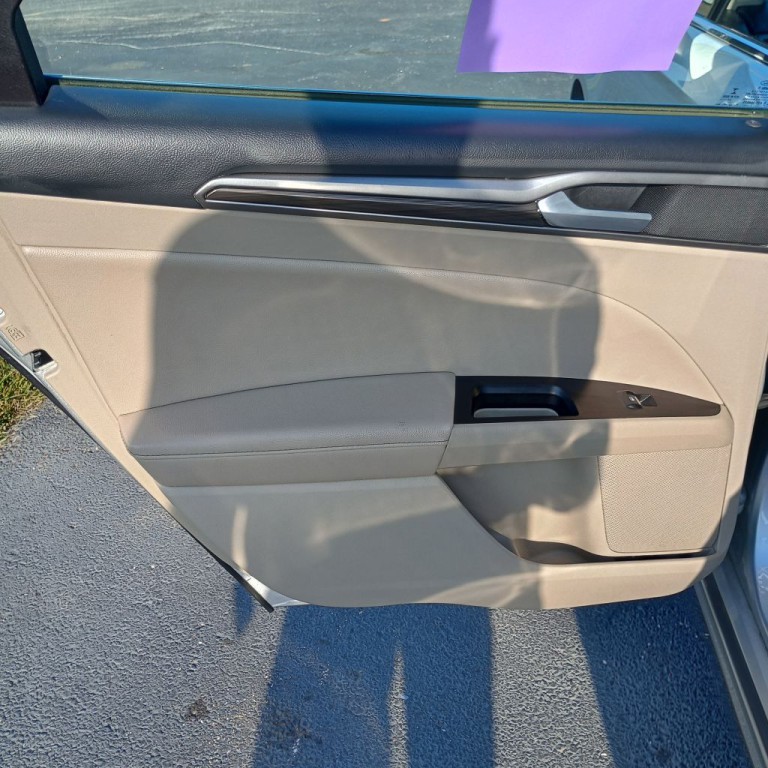 2018 Ford Fusion Image 15