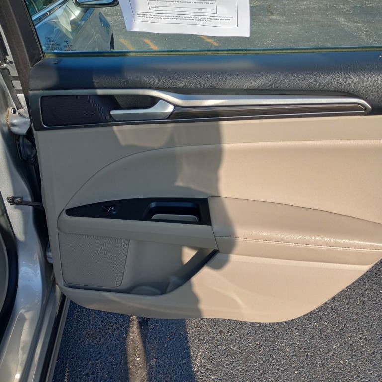 2018 Ford Fusion Image 18