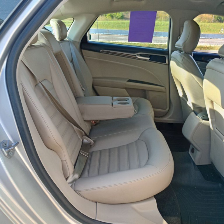 2018 Ford Fusion Image 19