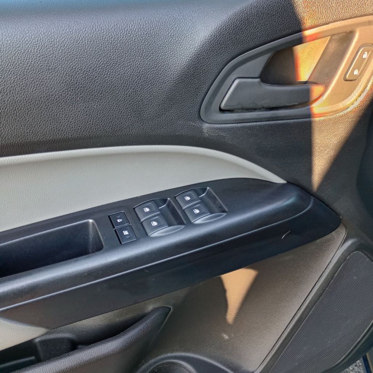 2020 Chevrolet Colorado Image 12