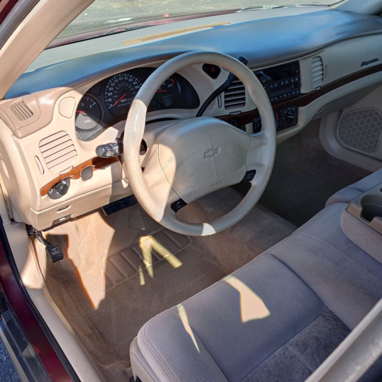 2004 Chevrolet Impala Image 9