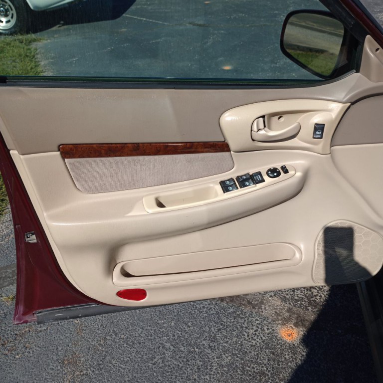 2004 Chevrolet Impala Image 11
