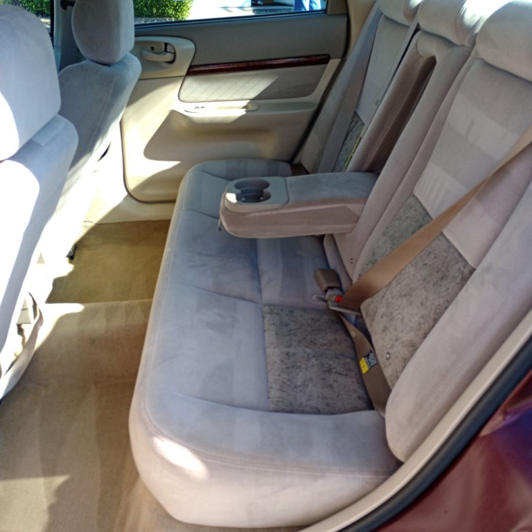2004 Chevrolet Impala Image 16