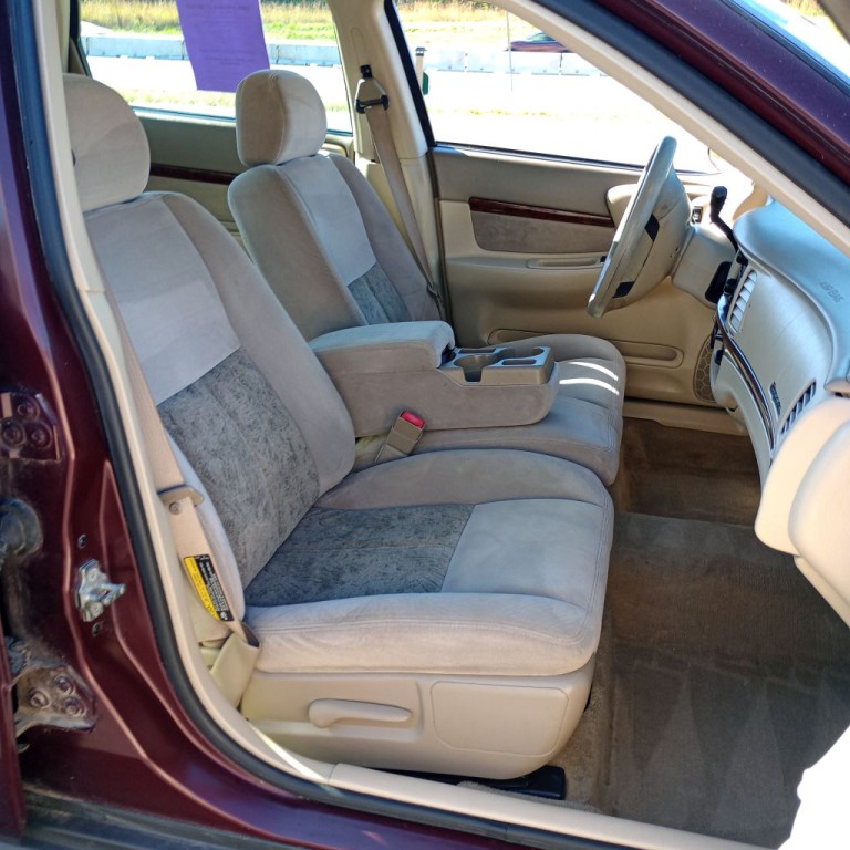 2004 Chevrolet Impala Image 22