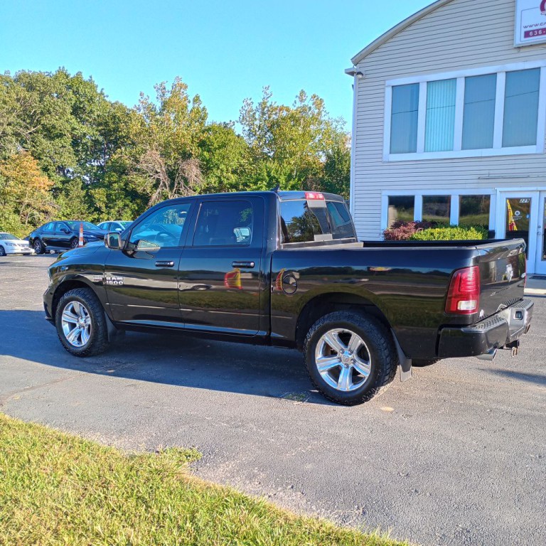 2015 RAM 1500 Image 3