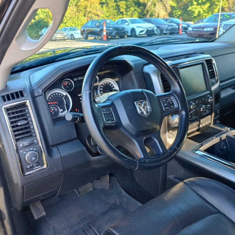2015 RAM 1500 Image 9