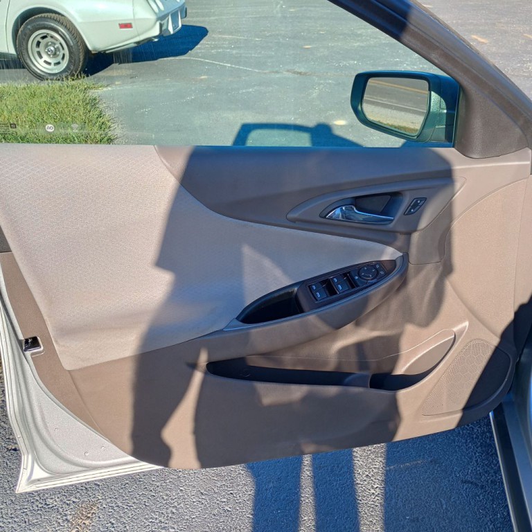 2020 Chevrolet Malibu Image 11