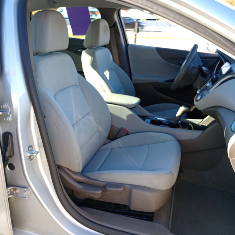 2020 Chevrolet Malibu Image 22