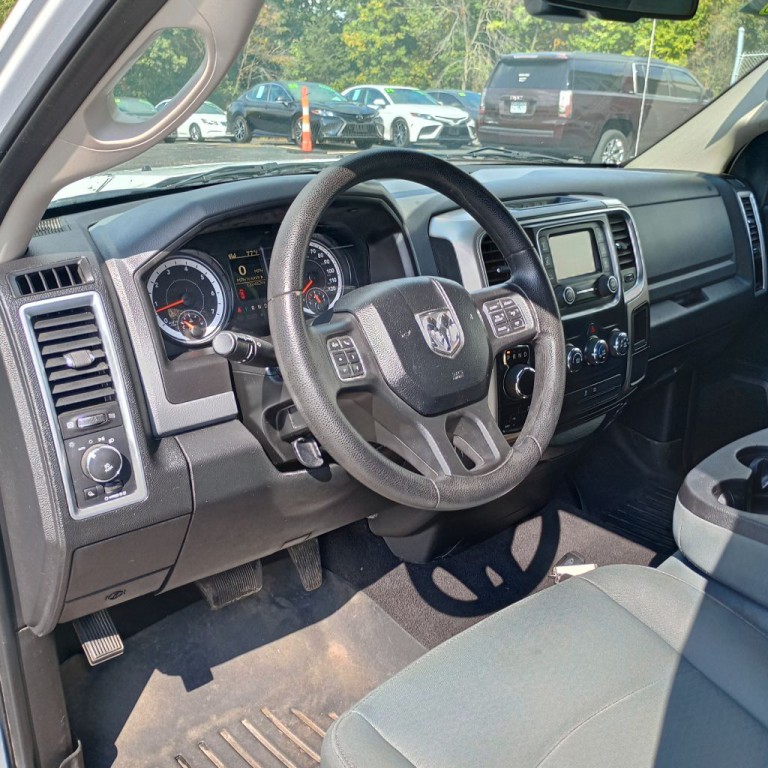 2017 RAM 1500 Image 9